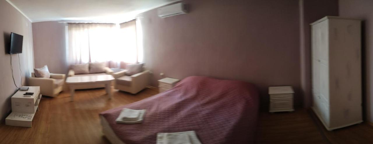 Хотел Тримата Мускетари Varna Extérieur photo